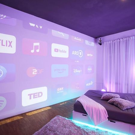 Huge Apartment With Home Cinema And Kitchen In Friedrichshain Berlin Eksteriør billede